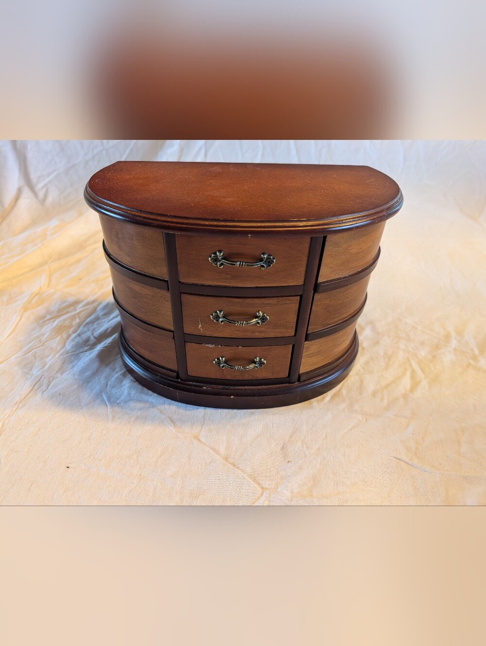 2/40$ Vintage Brown Wood Jewelry Chest with Brass-Tone Handles